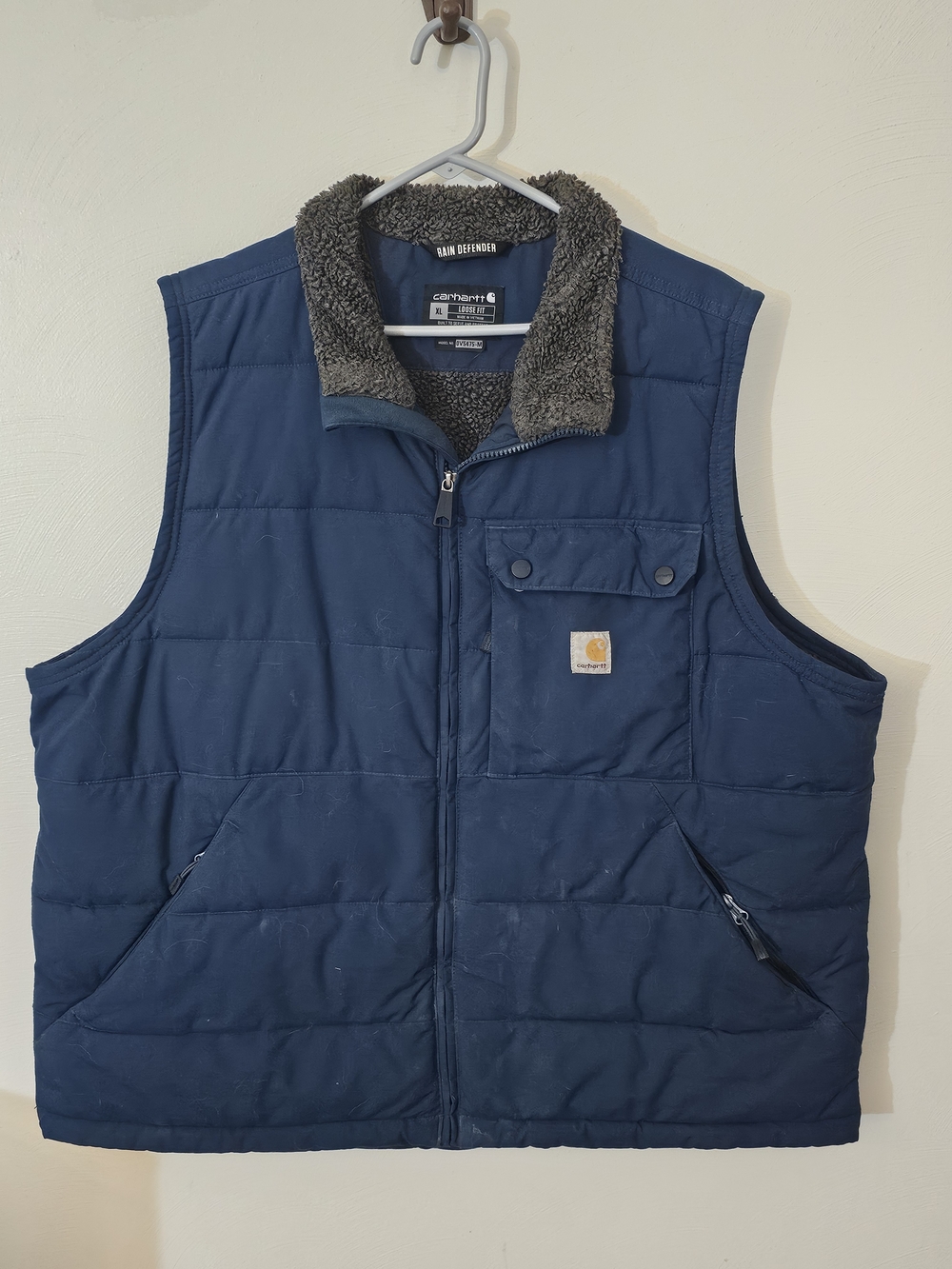 Carhartt Navy Quilted Men’s Work Vest with Gray Sherpa Collar